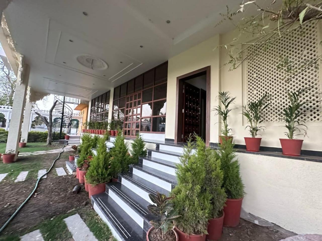 Manas Resort By Rudrakshi Udaipur Exterior photo